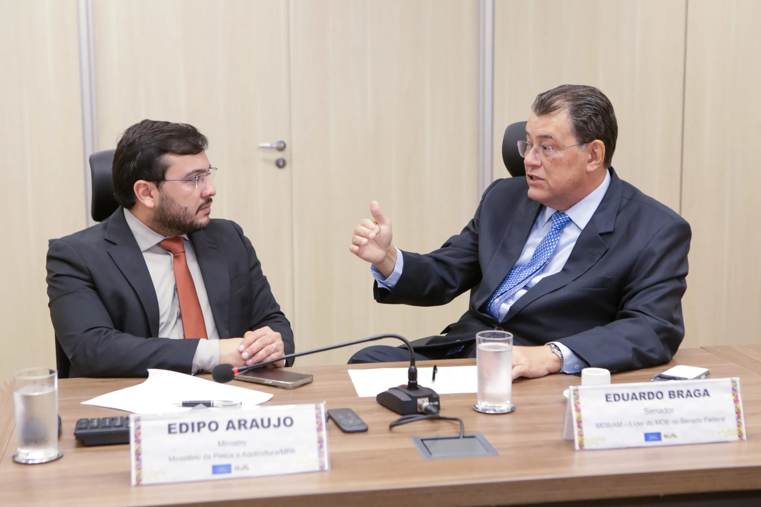 O ministro da Pesca, Edipo Araújo, e o senador Eduardo Braga.